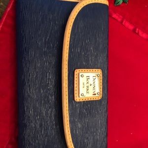 Dooney & Bourke  wallet